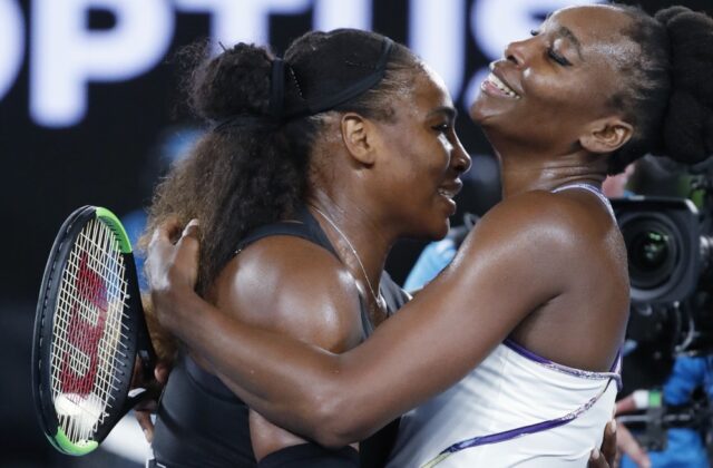 Wimbledon opäť privíta sestry Williamsové. Serena a Venus si spolu zahrajú štvorhru