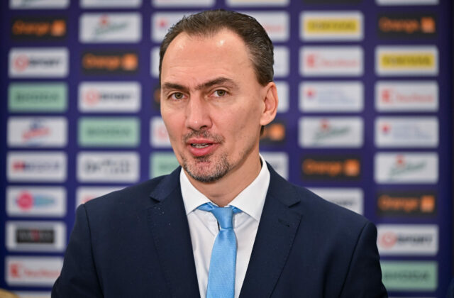Žiadna zmena sa nekonala. Šatan zostáva na čele SZĽH, vo voľbách nemal protikandidáta