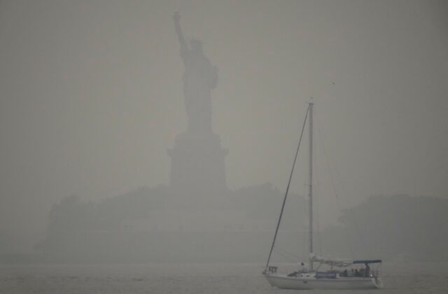 Dym z požiarov zatienil New York. Je dôvod obávať sa o bezpečnosť hráčov počas finále MS 2026?