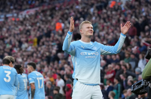 Manchester City vyhral na Anfielde 3:0 a z reproduktorov jeho hráčom zaznela skladba „Drobné lži“ – VIDEO
